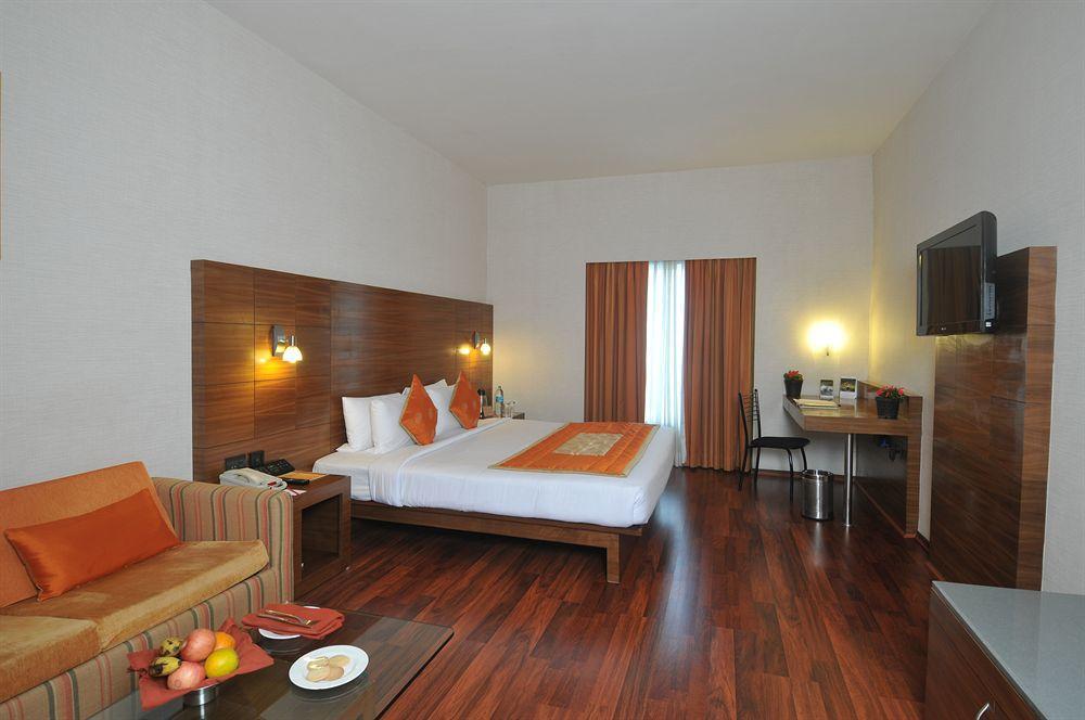 Vits Hotel Pune Dış mekan fotoğraf