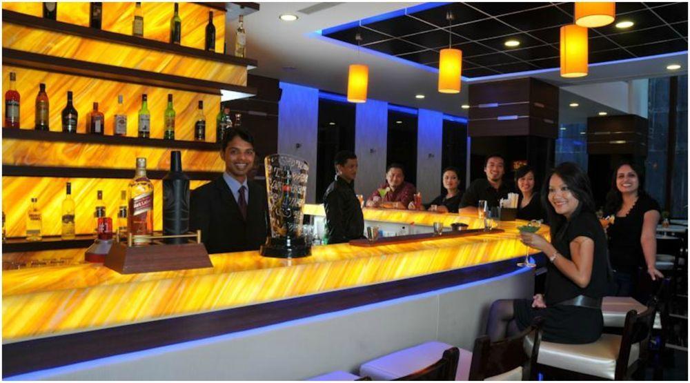 Vits Hotel Pune Restoran fotoğraf