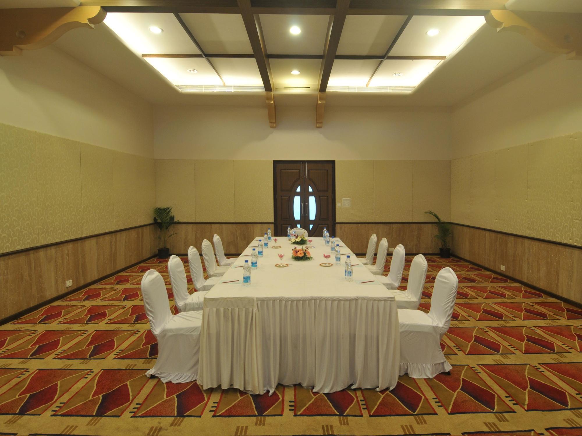 Vits Hotel Pune Dış mekan fotoğraf