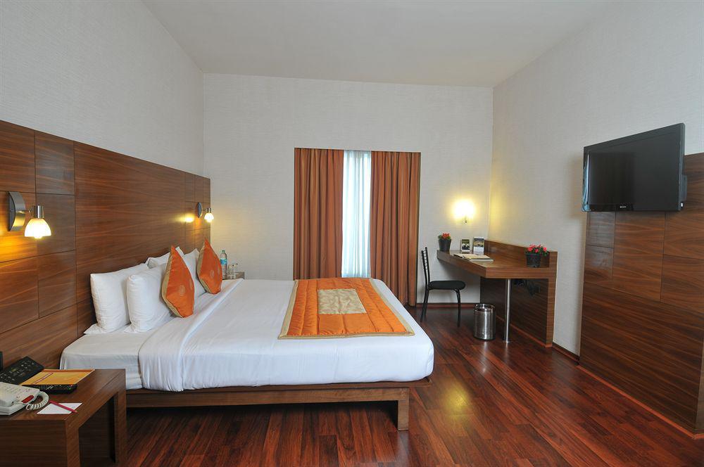 Vits Hotel Pune Dış mekan fotoğraf